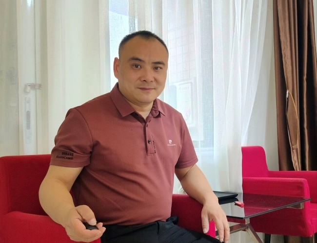 ��������